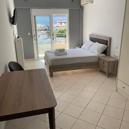 Secret Oasis Aptms Room1 Larissa